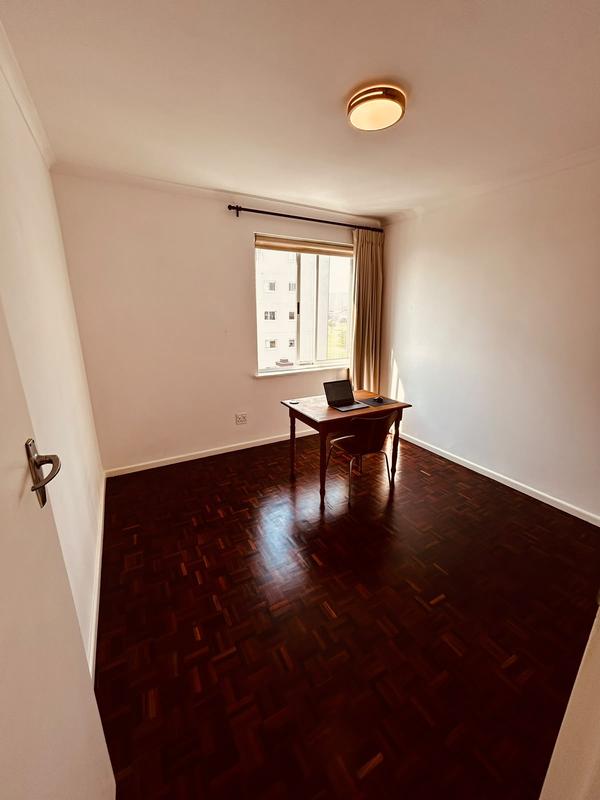 To Let 2 Bedroom Property for Rent in Mouille Point Western Cape